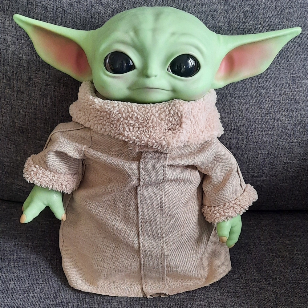 Star Wars Baby Yoda Mandalorian The Child Grogu Vinyl Head Plush Figure